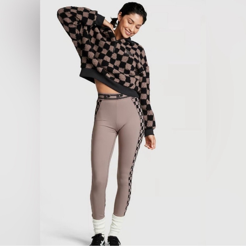 PINK Leggings